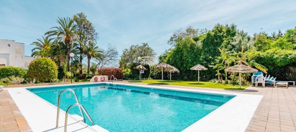 Apartamento de 2 dormitorios en Cádiz, Spain No. 150085 2