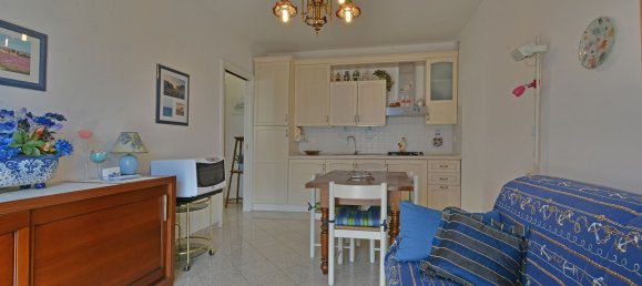 2 rooms Apartment in Borghetto Santo Spirito, Italy No. 112028 2