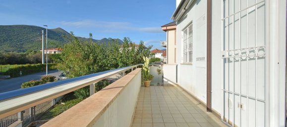 2 rooms Apartment in Borghetto Santo Spirito, Italy No. 112028 15