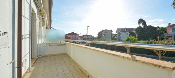 2 rooms Apartment in Borghetto Santo Spirito, Italy No. 112028 16