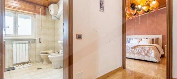 Apartamento de 5 divisões em Rome, Italy N.º 23030 2