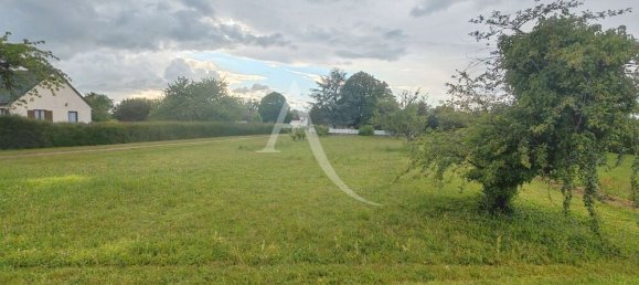 1100m² Land in Le Controis-en-Sologne, France No. 60324 3