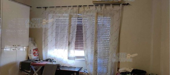 5 rooms Apartment in Pomezia, Italy No. 16319 7