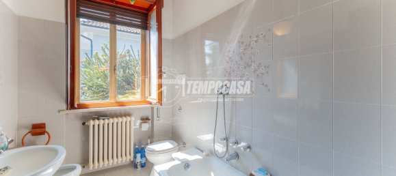 4-salle Villa à Inveruno, Italy No. 273869 16