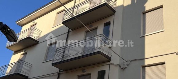 4 Schlafzimmer Wohnung in Vergato, Italy, Nr. 127657 3