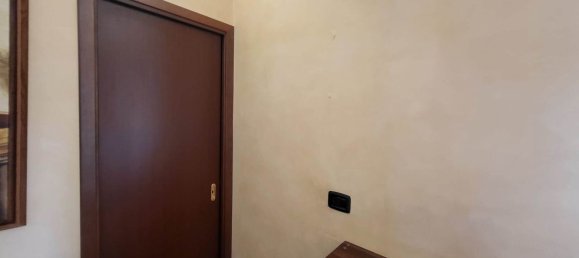 4-salle Appartement à Syracuse, Italy No. 250201 13