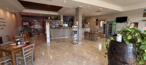 3غرفة عقار تجاري في Aquino, Italy رقم 284858 10