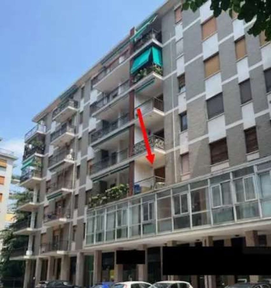 3 rooms Apartment in Vimercate, Italy No. 3655