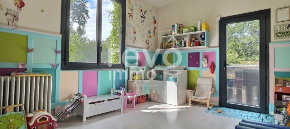 Casa de 6 dormitorios en Saint-Didier-sur-Chalaronne, France No. 362097 12