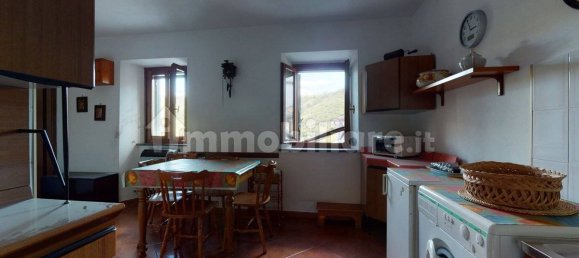 2 Schlafzimmer Haus in Coreglia Antelminelli, Italy, Nr. 237814 13