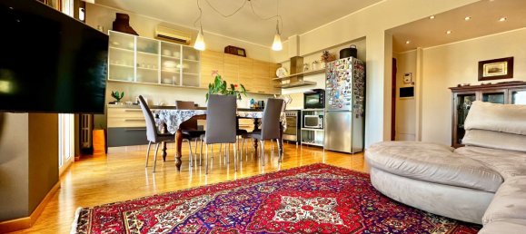 4 rooms Penthouse in Magenta, Italy No. 339094 2