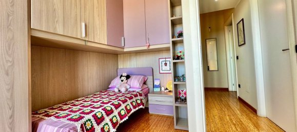 4 rooms Penthouse in Magenta, Italy No. 339094 17