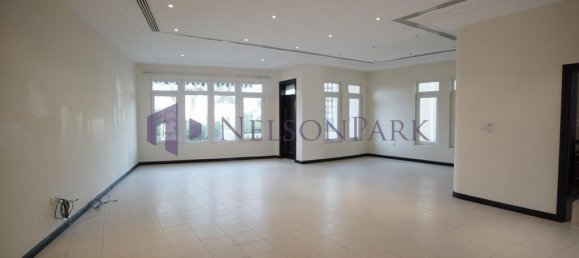 6 bedrooms Villa in Doha, Qatar No. 1164 4