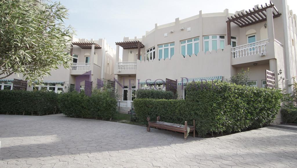 6 bedrooms Villa in Doha, Qatar No. 1164