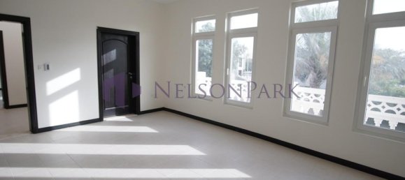 6 bedrooms Villa in Doha, Qatar No. 1164 12