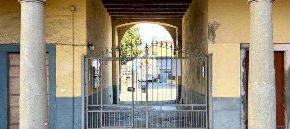 Дом с 6 спальнями в Бонате Сопра, Италия № 357226 6