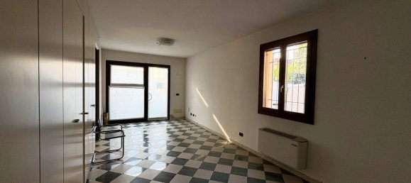 Büro in Bomporto, Italy 61m², Nr. 322736 3