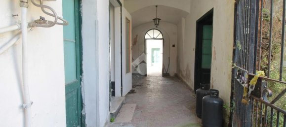 4غرفة منزل في Castel Morrone, Italy رقم 70746 7