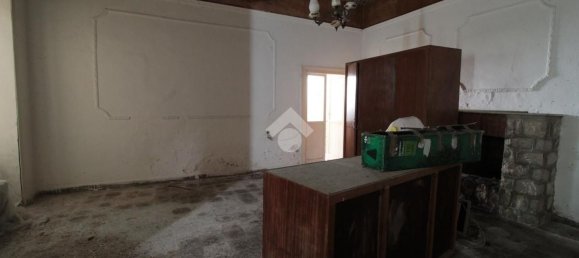 4غرفة منزل في Castel Morrone, Italy رقم 70746 14