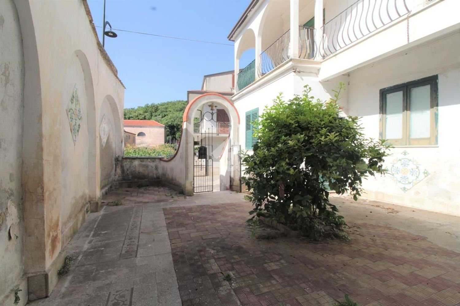 4غرفة منزل في Castel Morrone, Italy رقم 70746