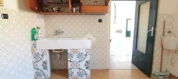 4غرفة منزل في Castel Morrone, Italy رقم 70746 16