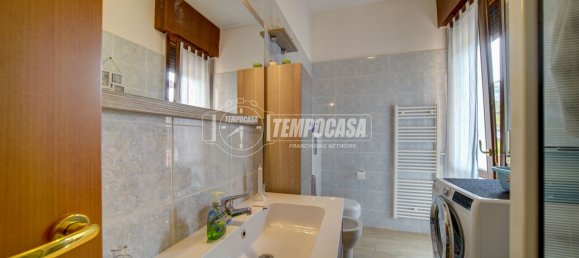 Apartamento de 3 divisões em Besnate, Italy N.º 312640 13