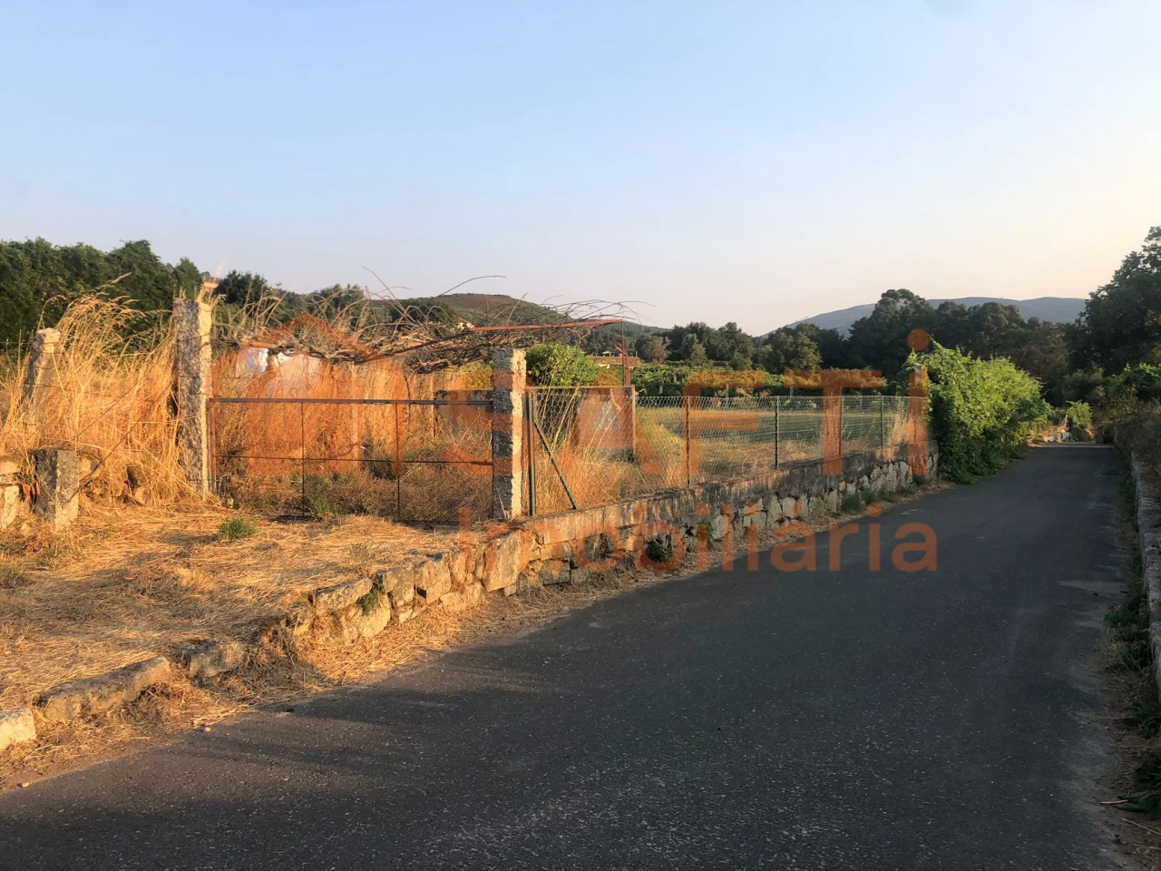 Terreno en Moncao, Portugal 1200 m² No. 215149