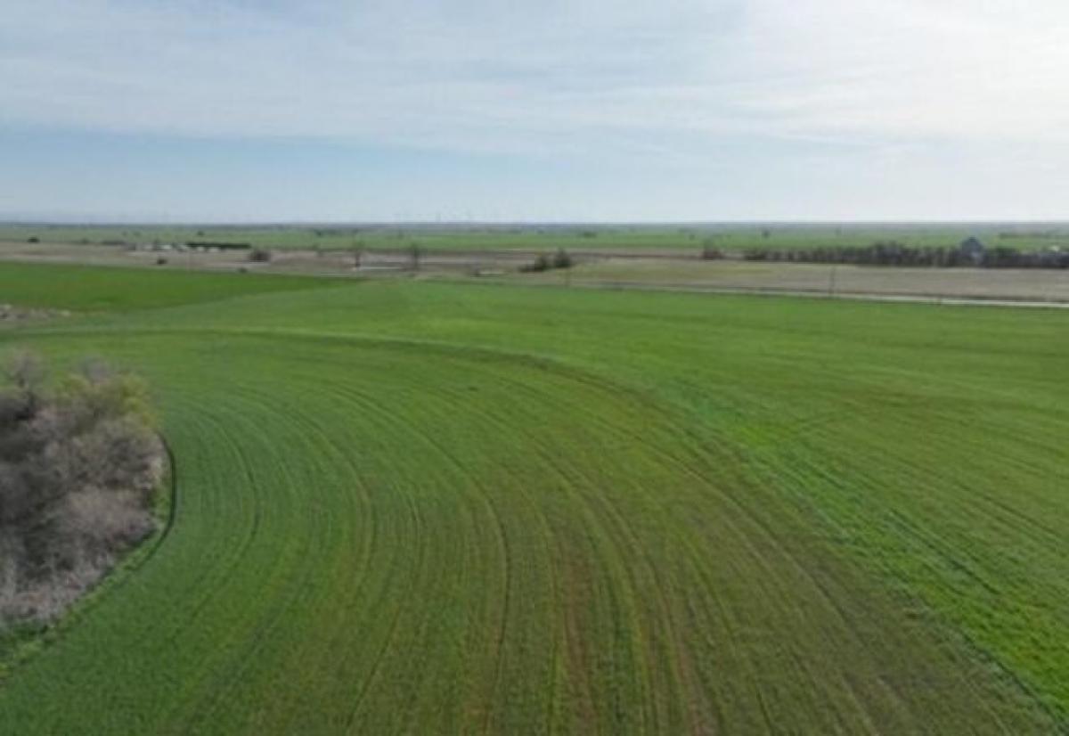  Land in Pocasset, USA No. 513230