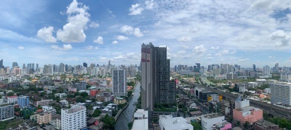 2 bedrooms Condo in Bangkok, Thailand No. 7357 9