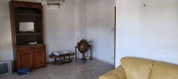 4 rooms Apartment in Messina, Italy No. 83220 3