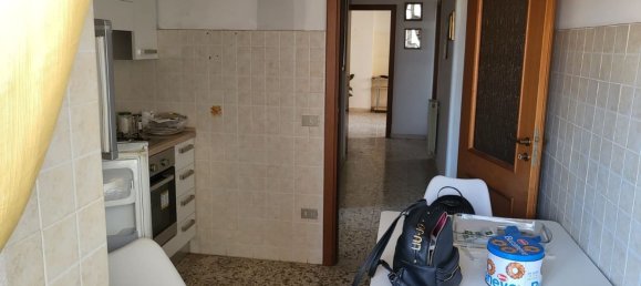 4 rooms Apartment in Messina, Italy No. 83220 6