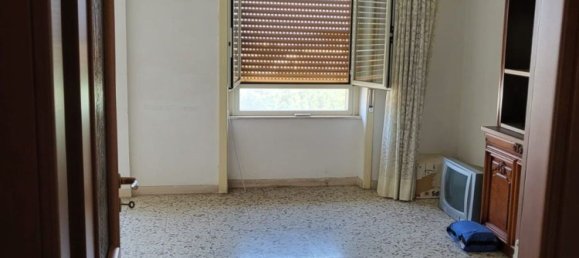 4 rooms Apartment in Messina, Italy No. 83220 8
