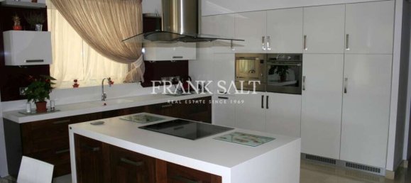 3 chambres Appartement à Ta' Xbiex, Malta No. 3504 11