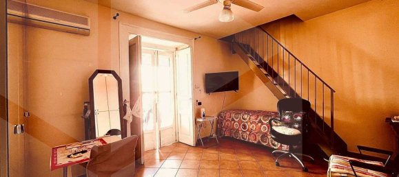 3-Zimmer Wohnung in Naples, Italy, Nr. 34528 9