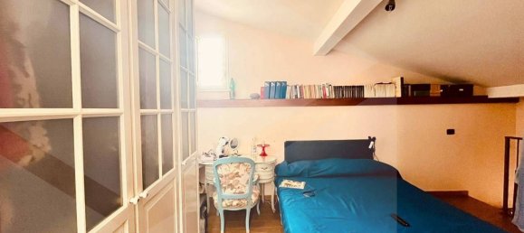 3-Zimmer Wohnung in Naples, Italy, Nr. 34528 3
