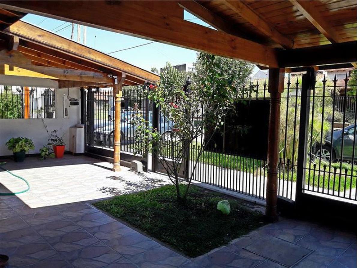 4 bedrooms House in Lomas de Zamora, Argentina No. 5003