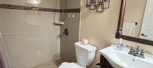 3 bedrooms Villa for sale in Miami, Miami-Dade, Florida, USA № 614660 17