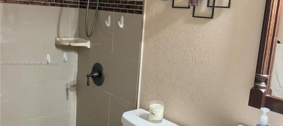 3 bedrooms Villa for sale in Miami, Miami-Dade, Florida, USA № 614660 19