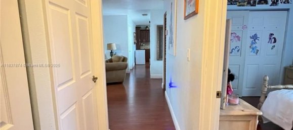 3 bedrooms Villa for sale in Miami, Miami-Dade, Florida, USA № 614660 16
