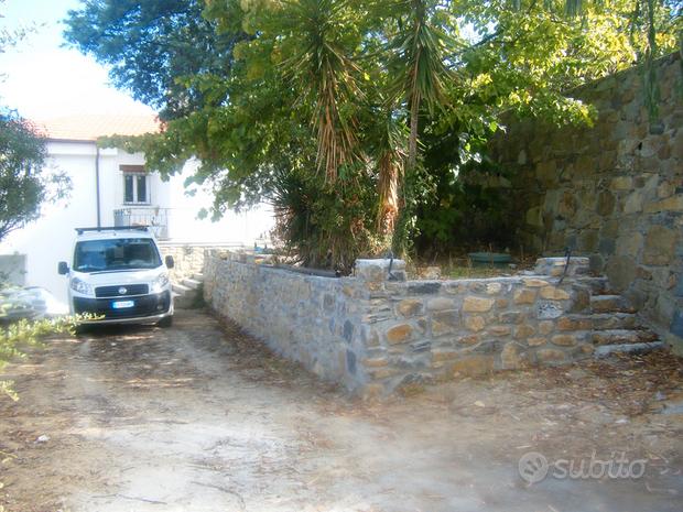 4 rooms Villa in Ceriana, Italy No. 251802