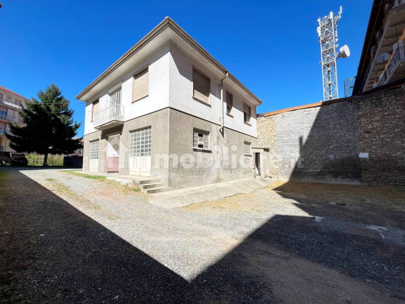 Villa de 3 dormitorios en Canelli, Italy No. 328335