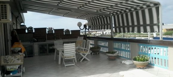 4 bedrooms Penthouse in Massa, Italy No. 47586 7