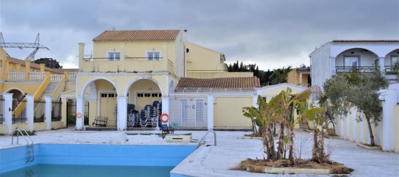 1280m² Townhouse in Corfu, Greece No. 4164 11