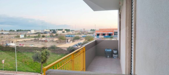 Квартира с 3 комнатами в Модуньо, Италия № 22083 13