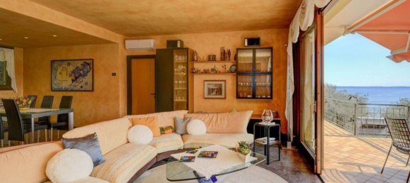 9-salle Villa à Gardone Riviera, Italy No. 8015 18