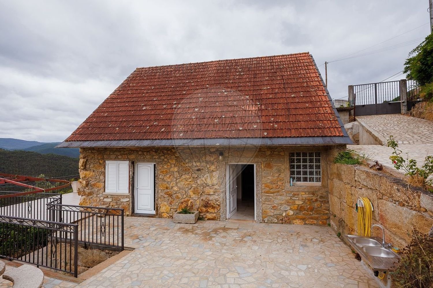 Дом с 3 спальнями в Каштелу ди Пайва, Португалия № 344848