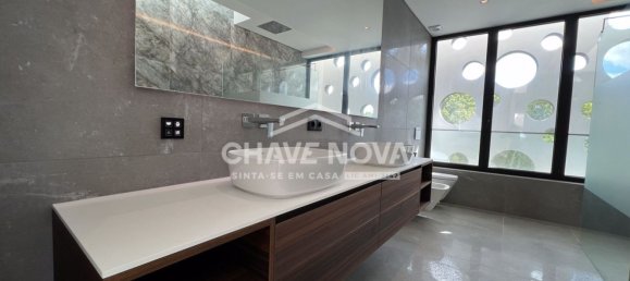 4 bedrooms House in Quarteira, Portugal No. 132563 6