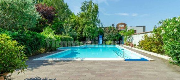 Villa T4 em Cento, Italy N.º 311372 48