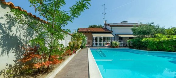 Villa T4 em Cento, Italy N.º 311372 4