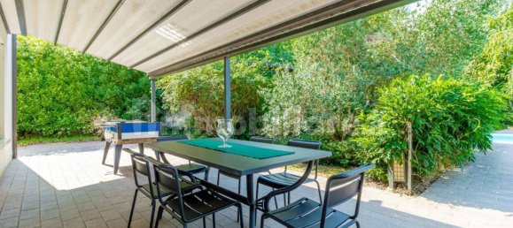 Villa T4 em Cento, Italy N.º 311372 10